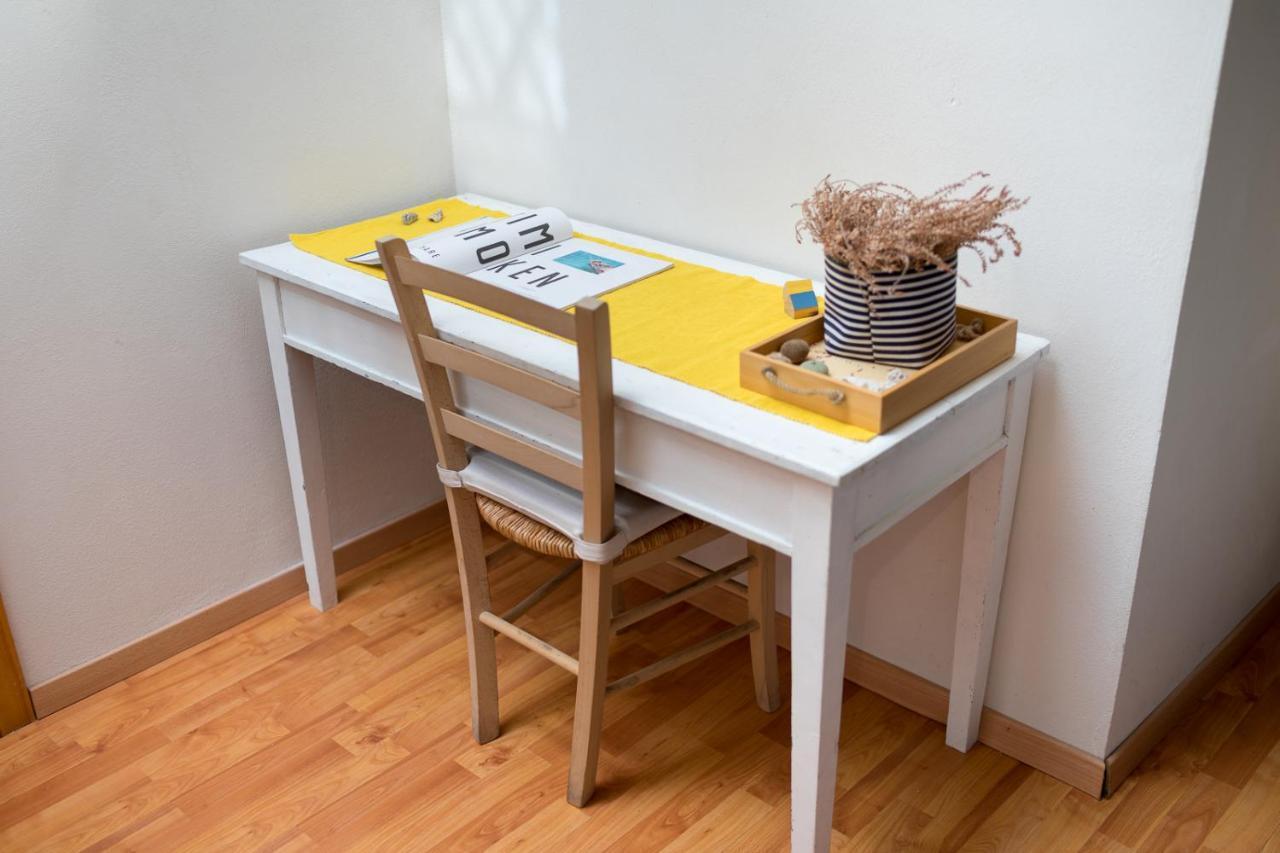 Acomodação com café da manhã  Bed And Book Giusino